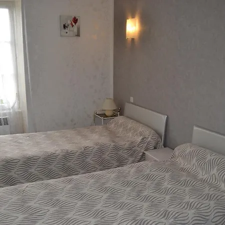 De La Paix Hotel 3*